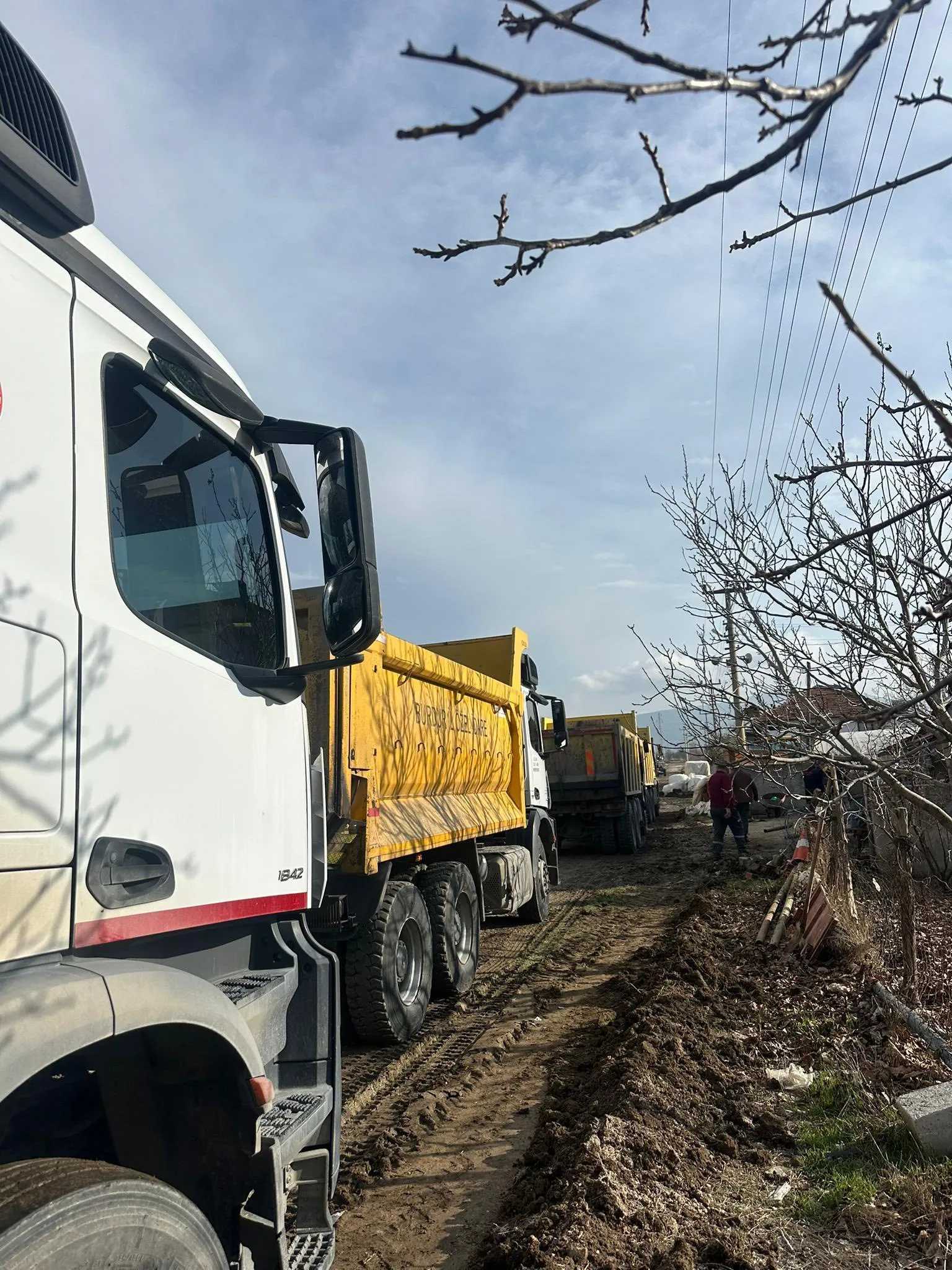 Ürkütlü Köyü’nde altyapı hamlesi Yol ve sulama projeleri tamamlandı